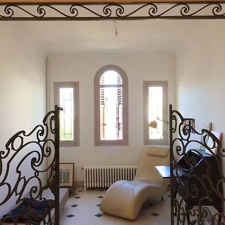 Tricia * Κάννες