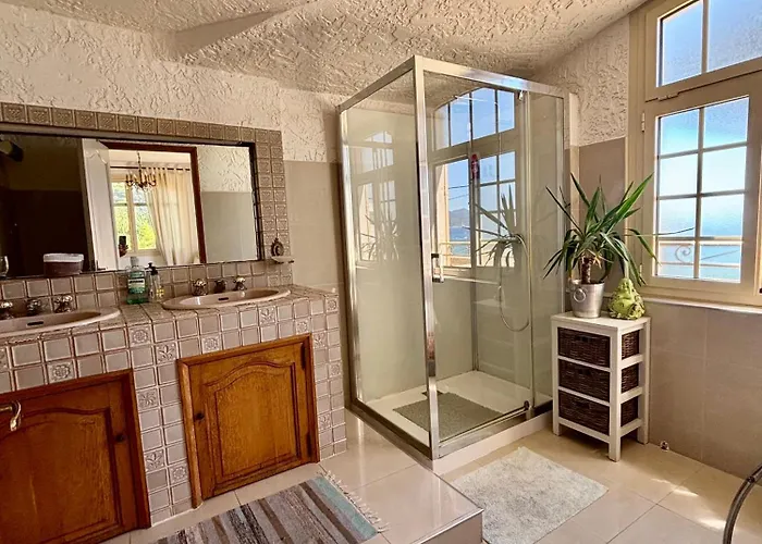 Tricia فندق مبيت وإفطار