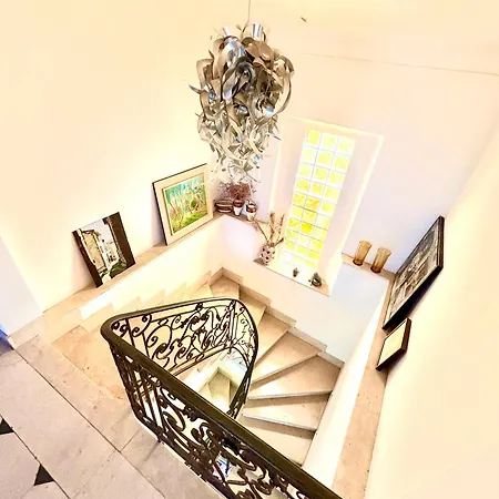 Tricia Bed & Breakfast *