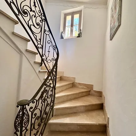 Bed & Breakfast Tricia Cannes